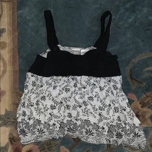 White/black tank top